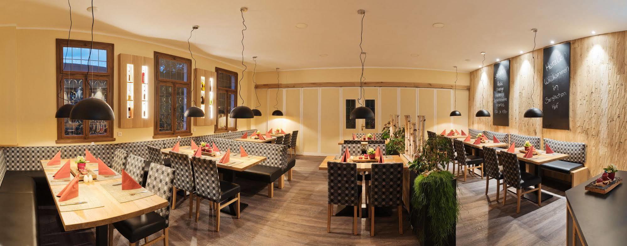Hotel Bergischer Hof Windeck Extérieur photo